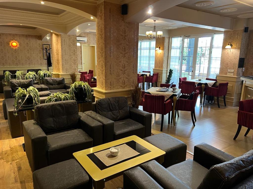 Edisem Hotel Mezez Ngoại thất bức ảnh